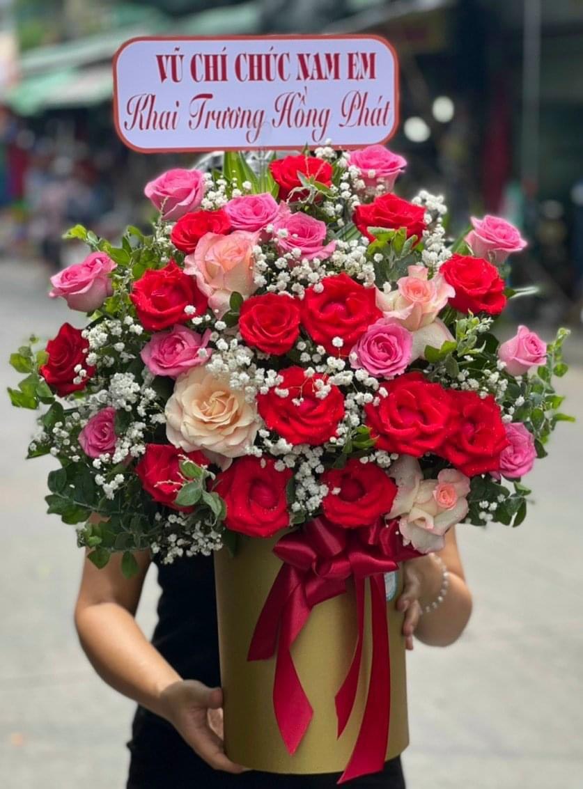 Giỏ hoa chúc mừng tại shop hoa tươi Bắc Ninh