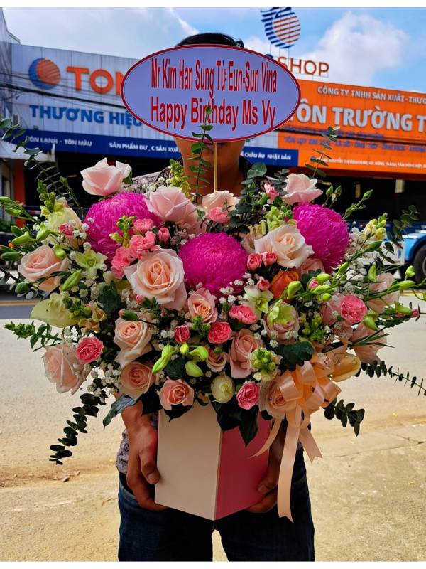 Giỏ hoa tươi đẹp giao tận nhà